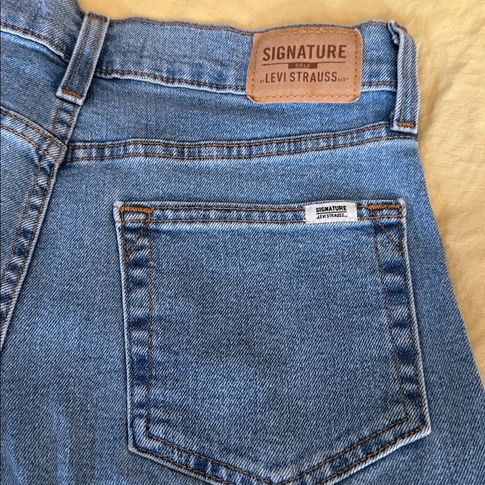 NWOT Levi’s Classic Blue Denim Jeans -8/29 - Picture 8 of 8